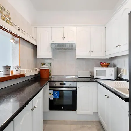 Club Atlantis With Views Costa Adeje (Tenerife)