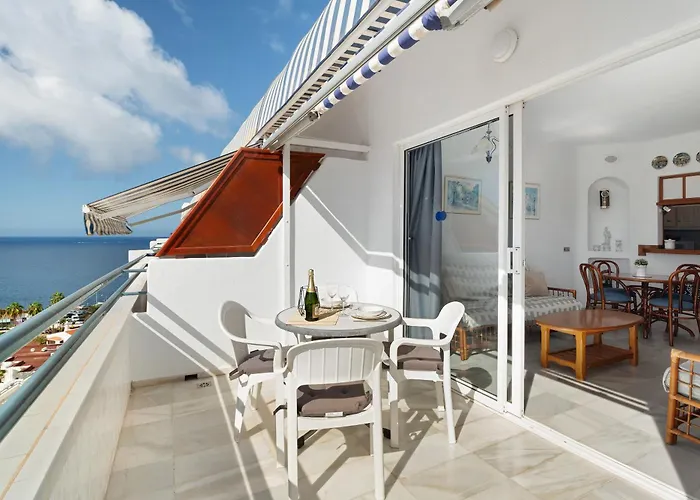 Club Atlantis With Views * Costa Adeje (Tenerife)